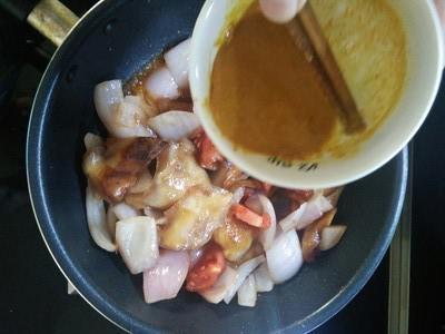 八月瓜煲鸡可以吃吗,养生滋补的佳肴，可食用吗？